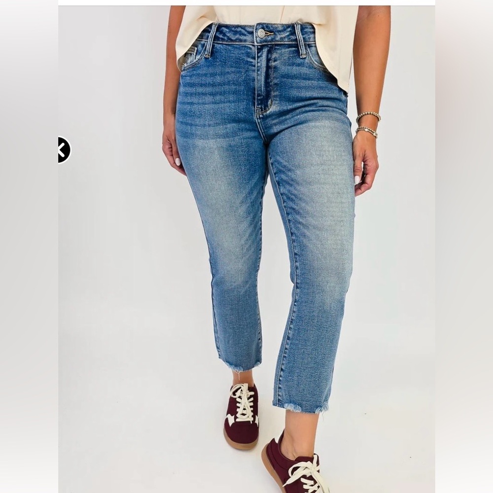 Judy Blue Kick-Flare Cropped Jeans